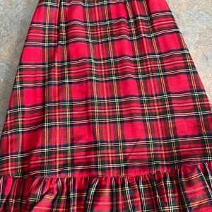 Vintage Tartan Plaid Wool Pencil Skirt with Ruffle detail Sz 8 with belt